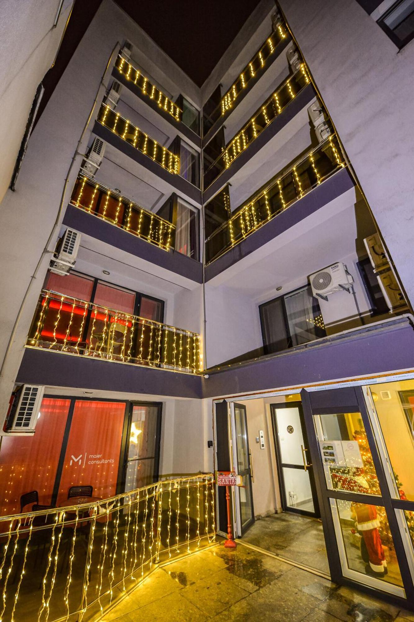 Ben Yehuda - Shabbat Friendly Apartments Bucarest Exterior foto