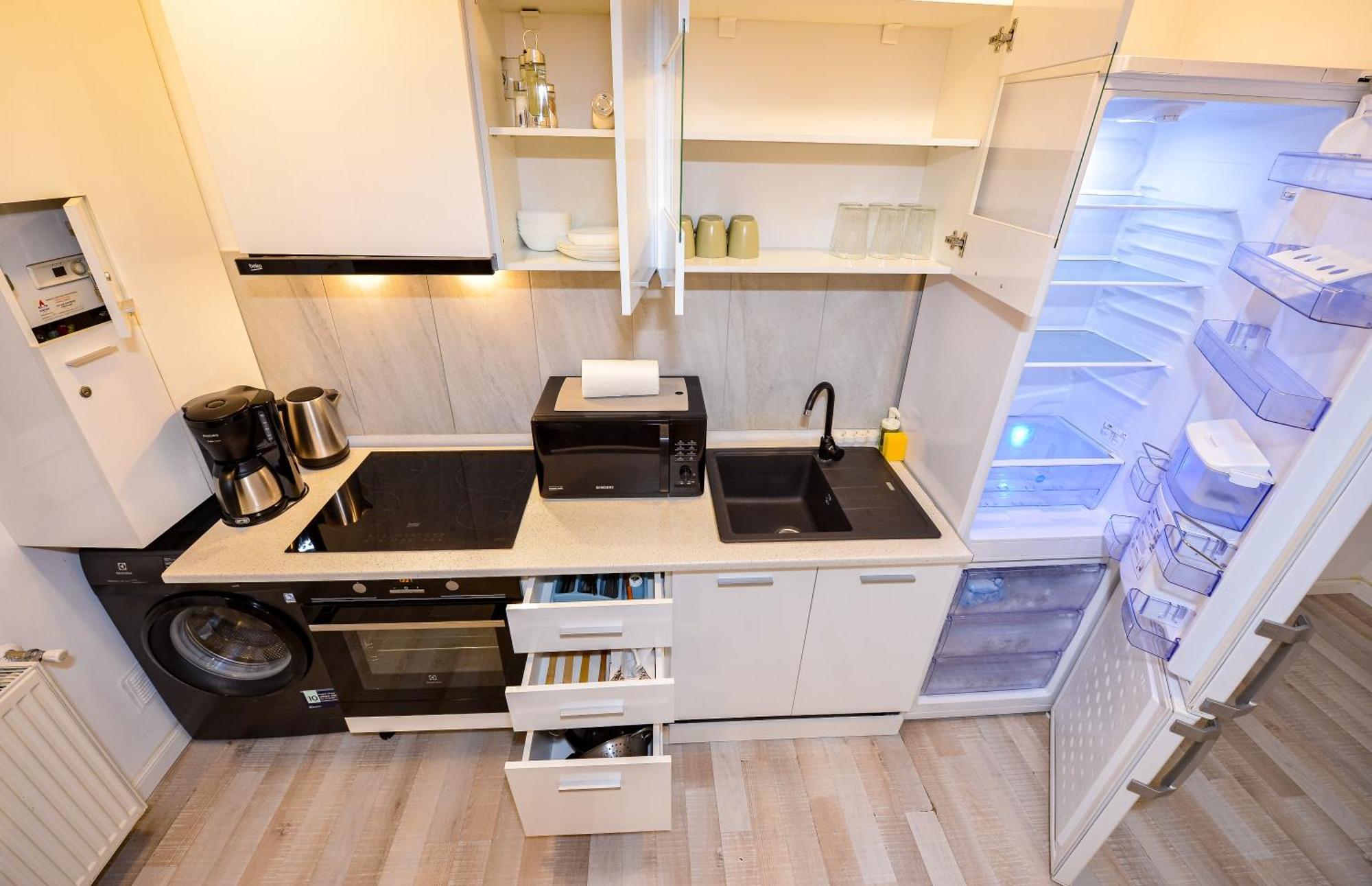 Ben Yehuda - Shabbat Friendly Apartments Bucarest Exterior foto